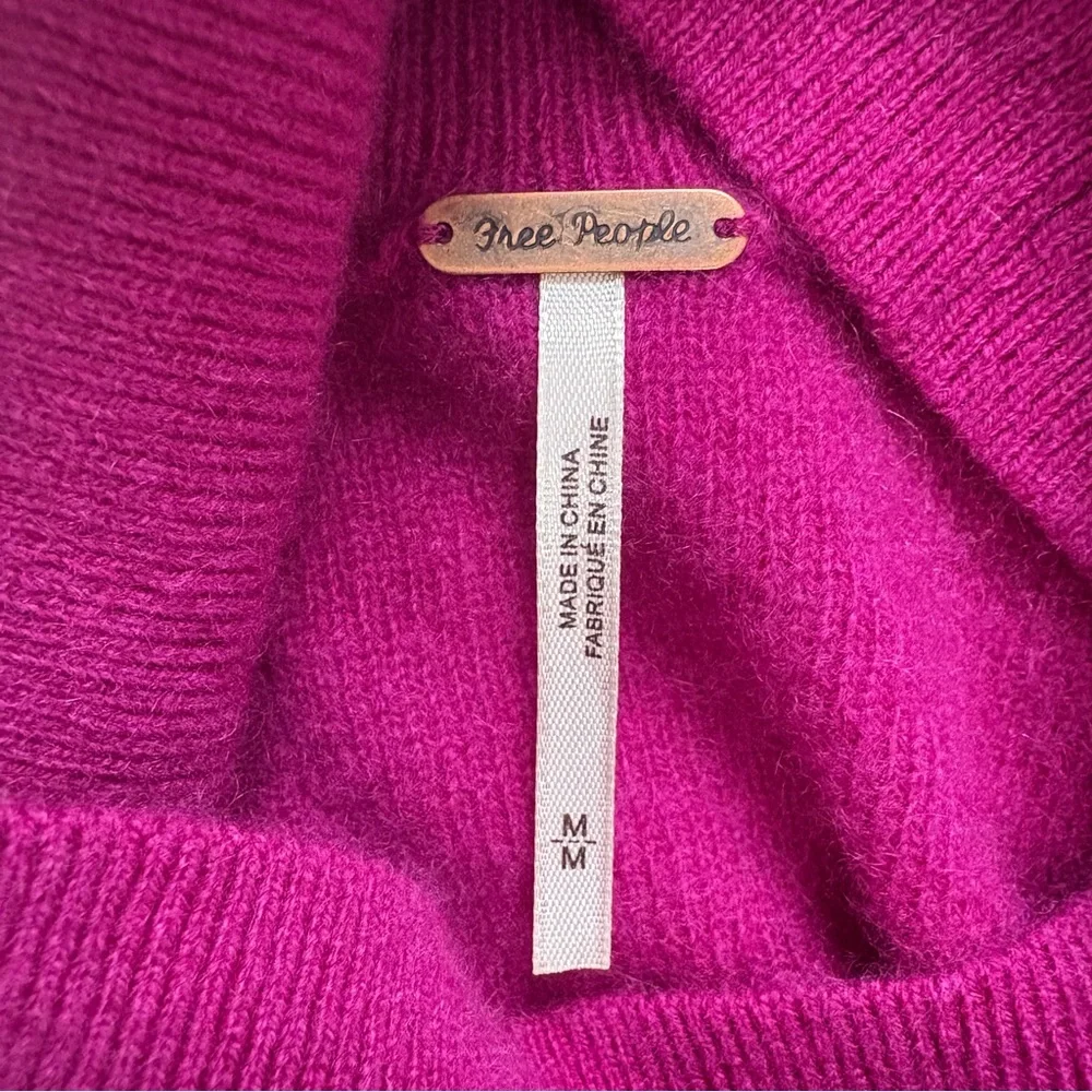 FREE PEOPLE 100% Cashmere So High So Low Turtleneck Sweater Fuchsia Medium - Picture 4 of 9